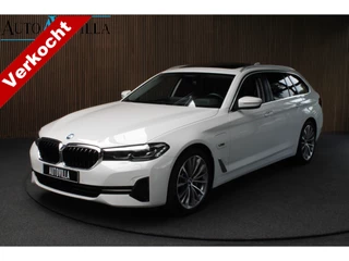 BMW 5 Serie Touring 530e xDrive Panodak Leder Camera Memory ACC Elektr. achterklep Virtual Carplay LED Stoelverwarming DAB