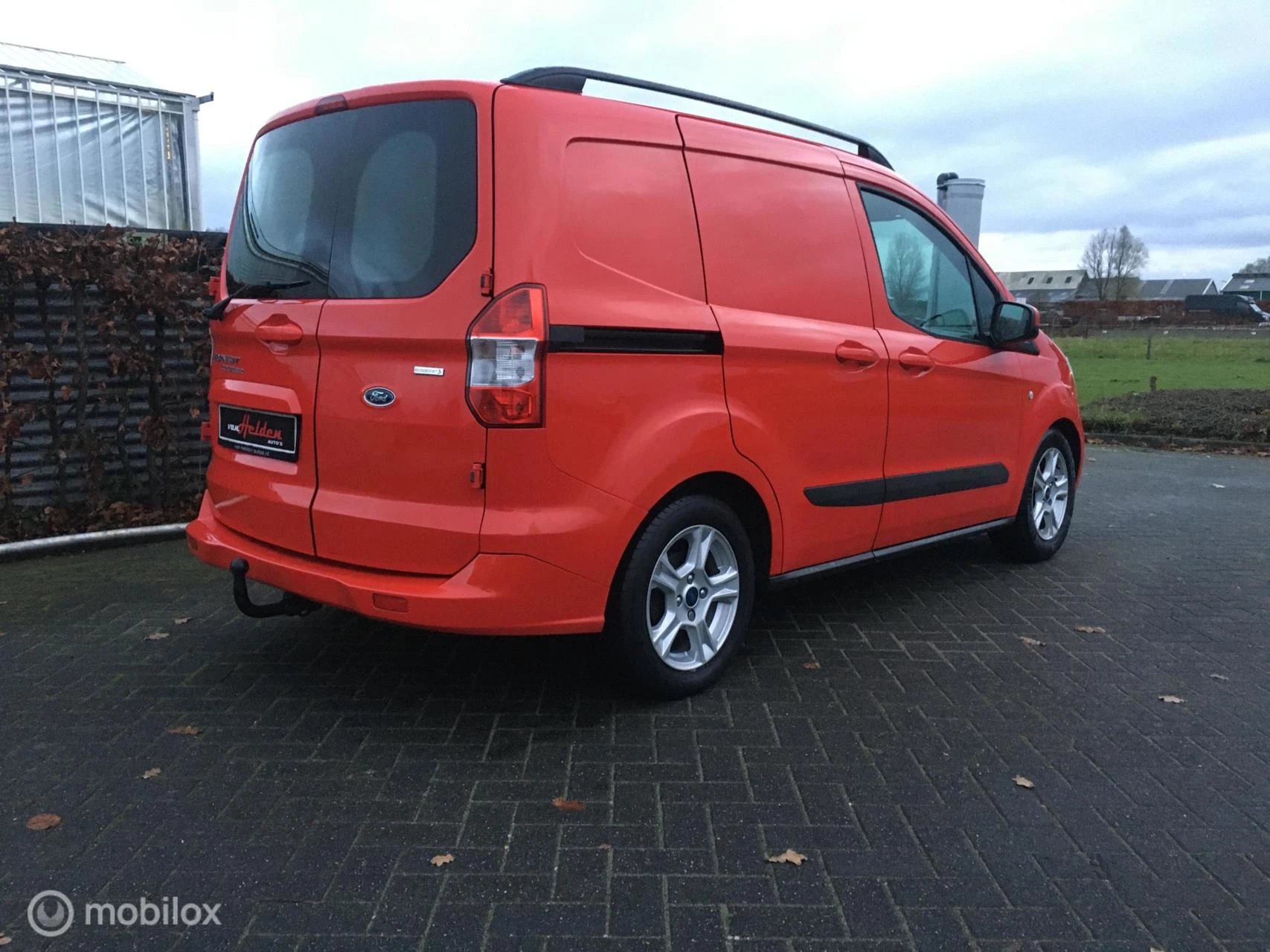 Hoofdafbeelding Ford Transit Courier