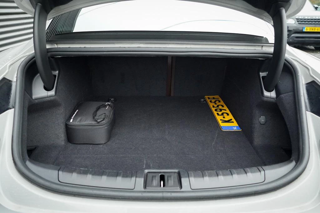 Hoofdafbeelding Porsche Taycan