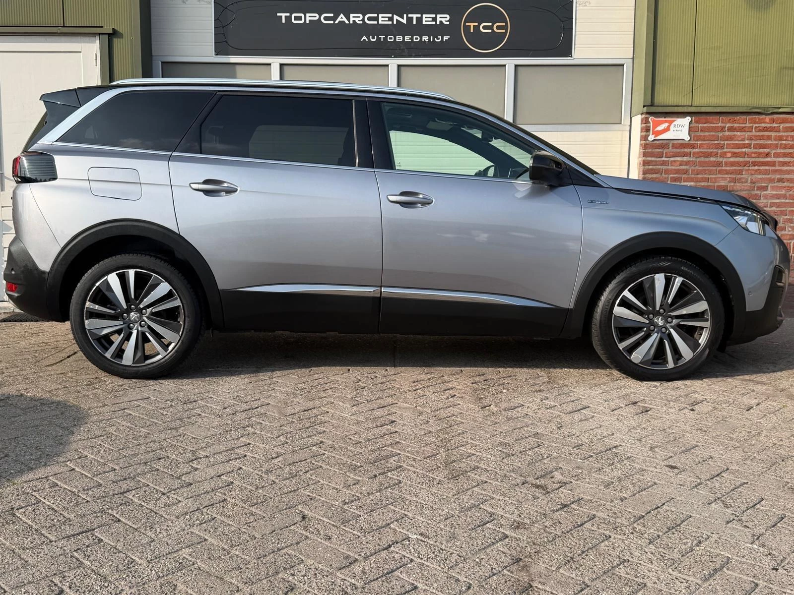 Hoofdafbeelding Peugeot 5008