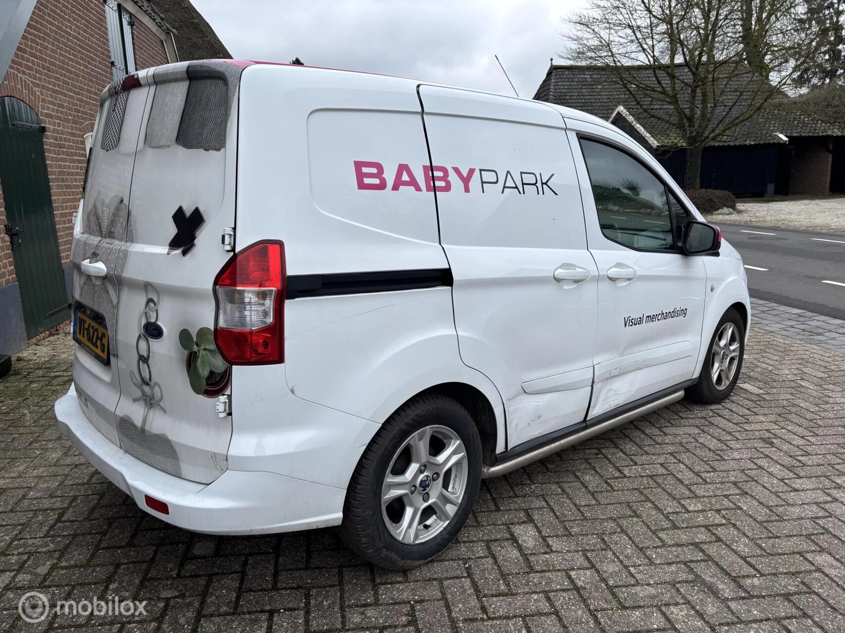 Hoofdafbeelding Ford Transit Courier
