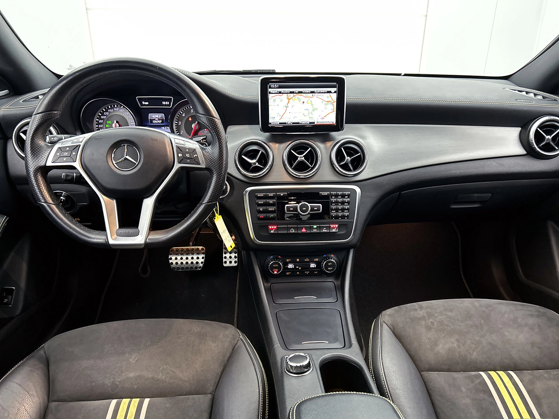 Hoofdafbeelding Mercedes-Benz CLA