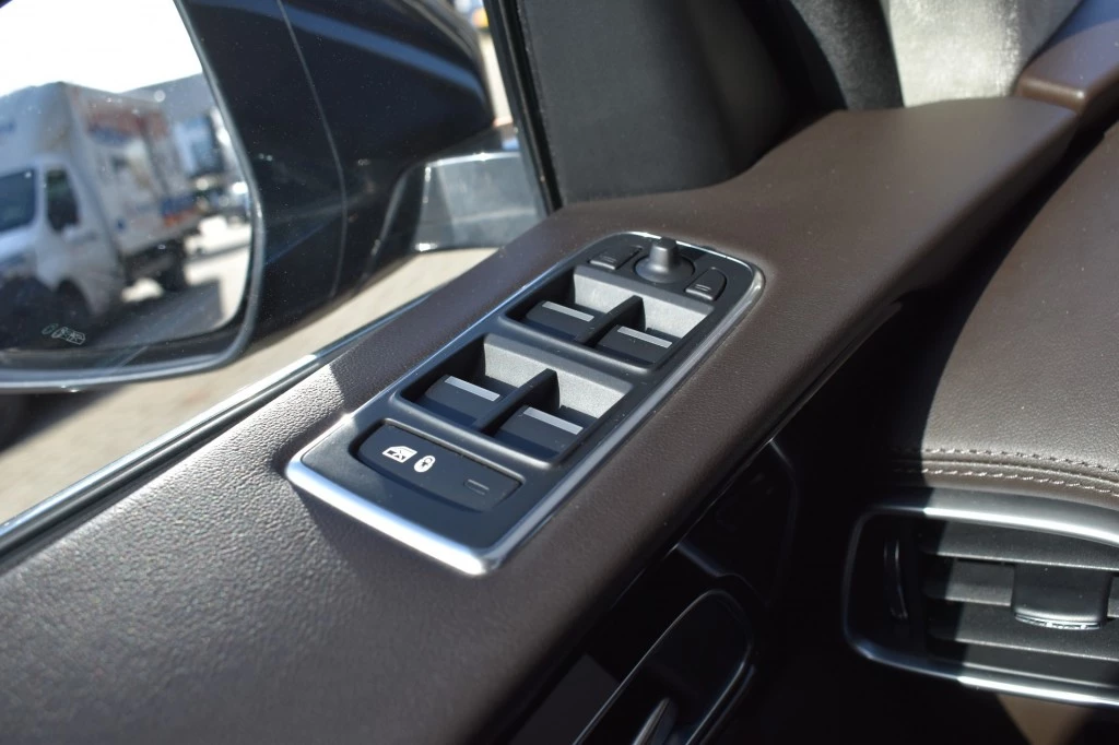 Hoofdafbeelding Jaguar F-PACE