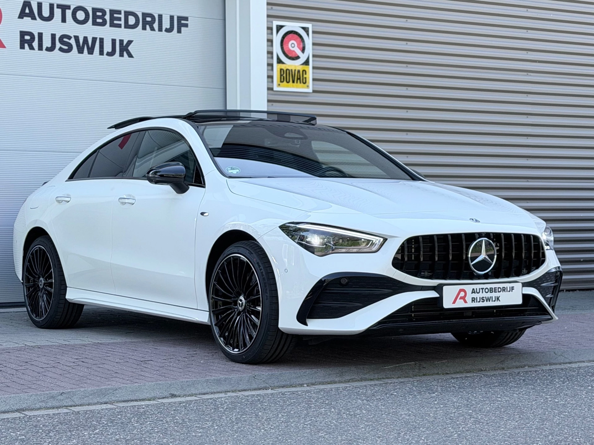 Hoofdafbeelding Mercedes-Benz CLA