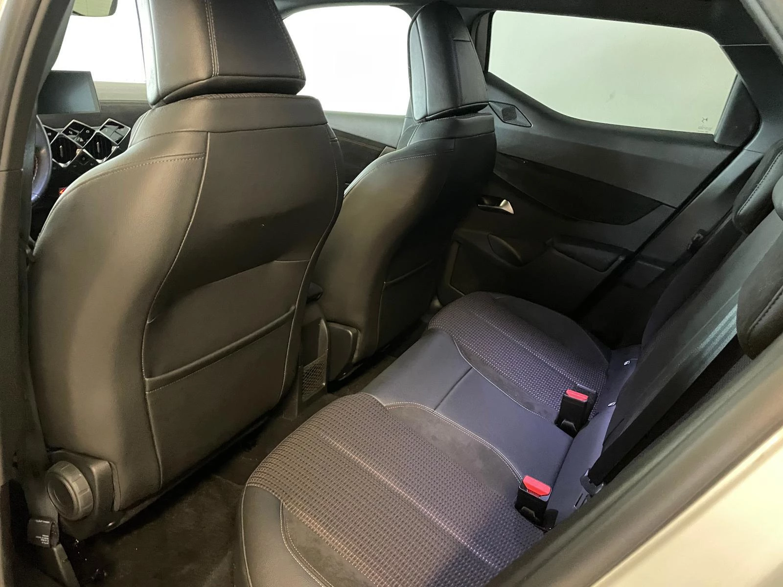 Hoofdafbeelding DS DS 3