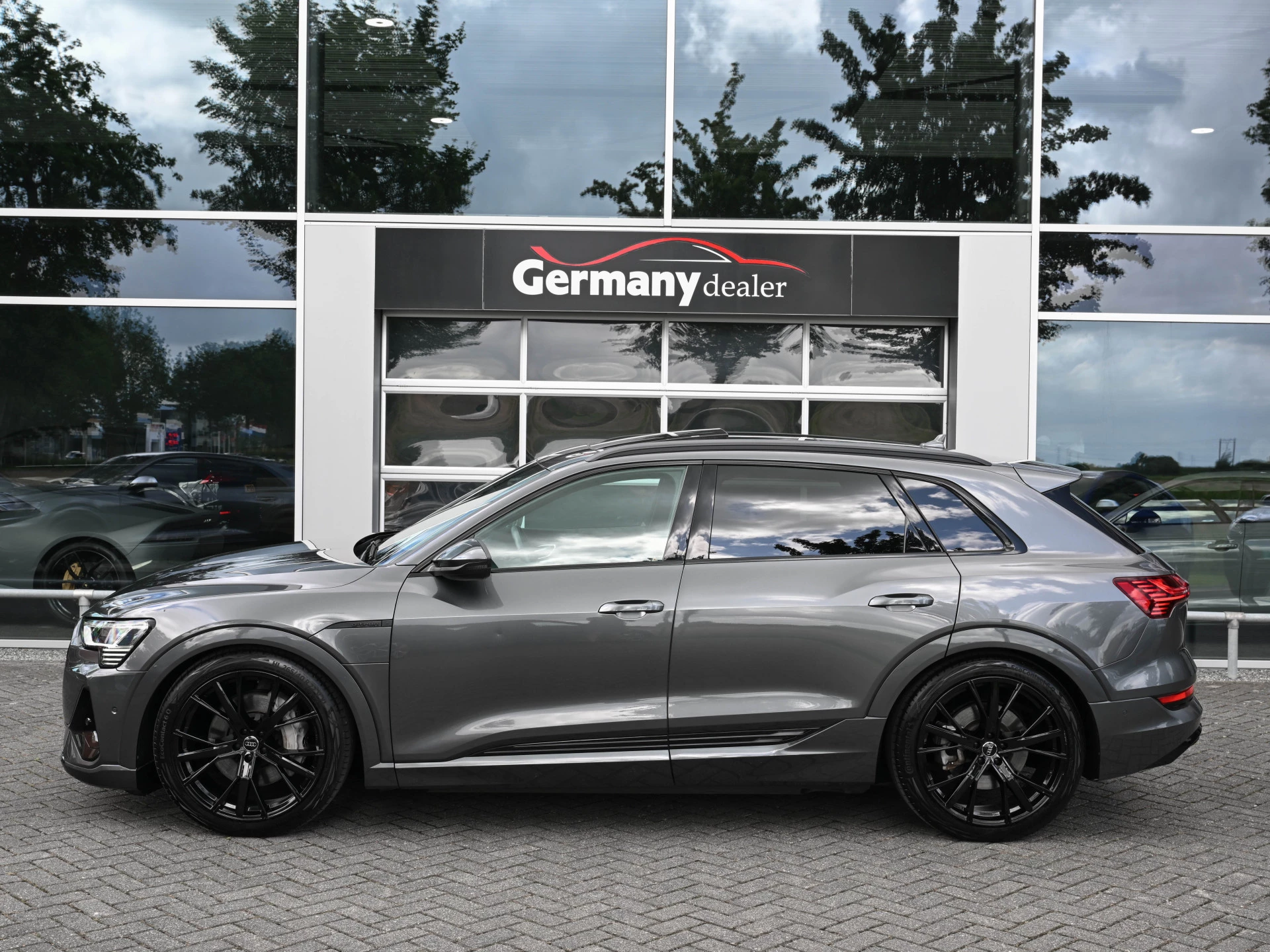 Hoofdafbeelding Audi e-tron
