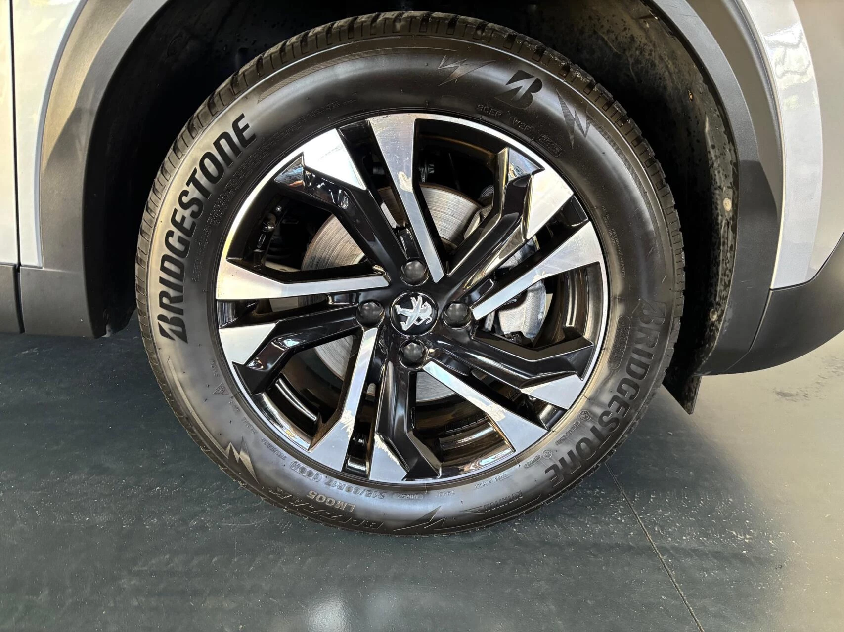 Hoofdafbeelding Peugeot e-2008