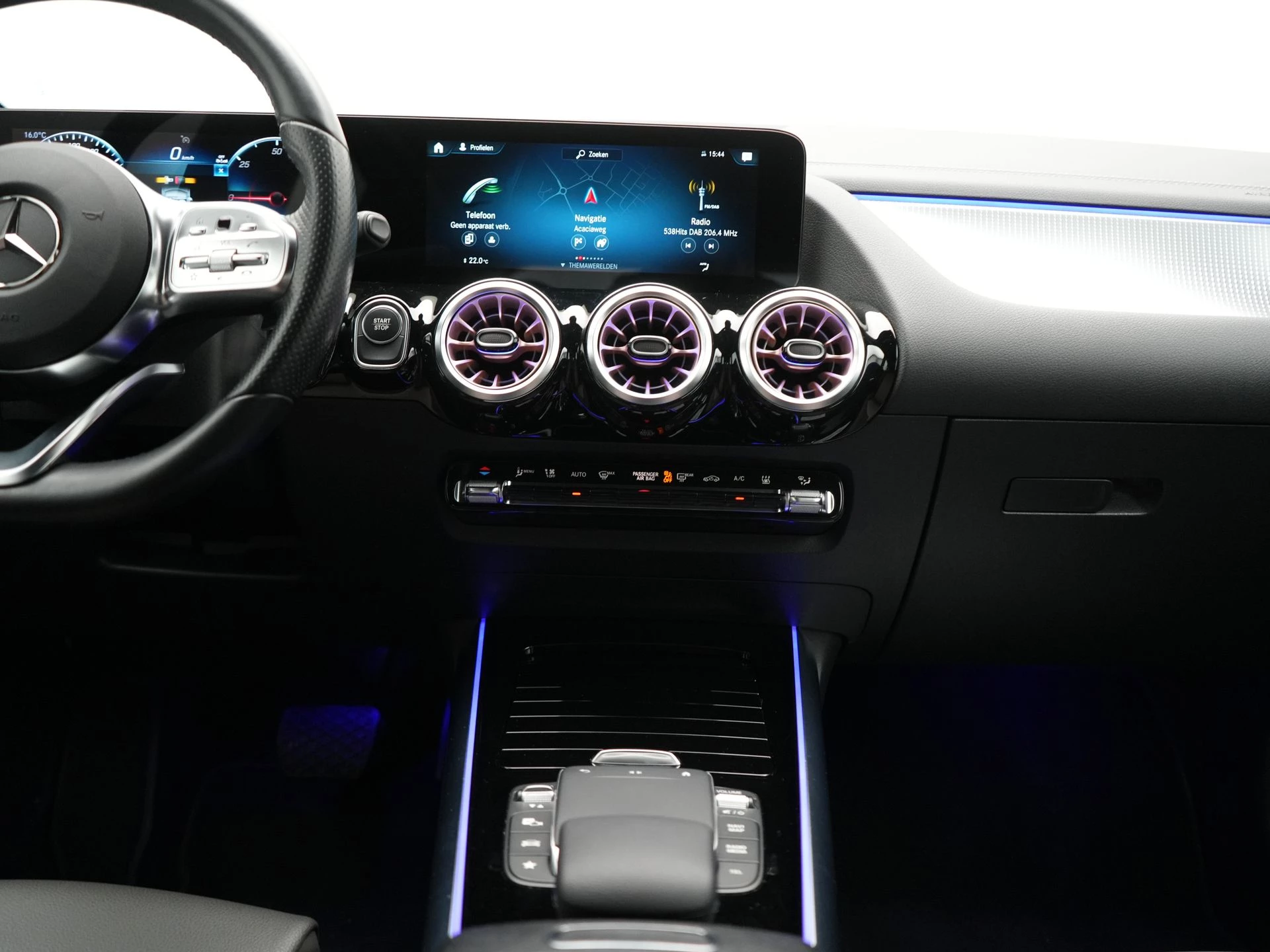 Hoofdafbeelding Mercedes-Benz EQA