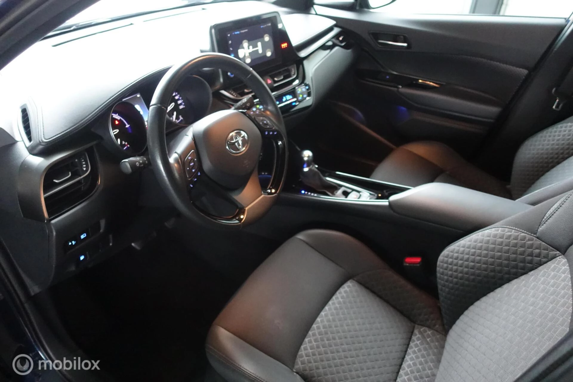 Hoofdafbeelding Toyota C-HR