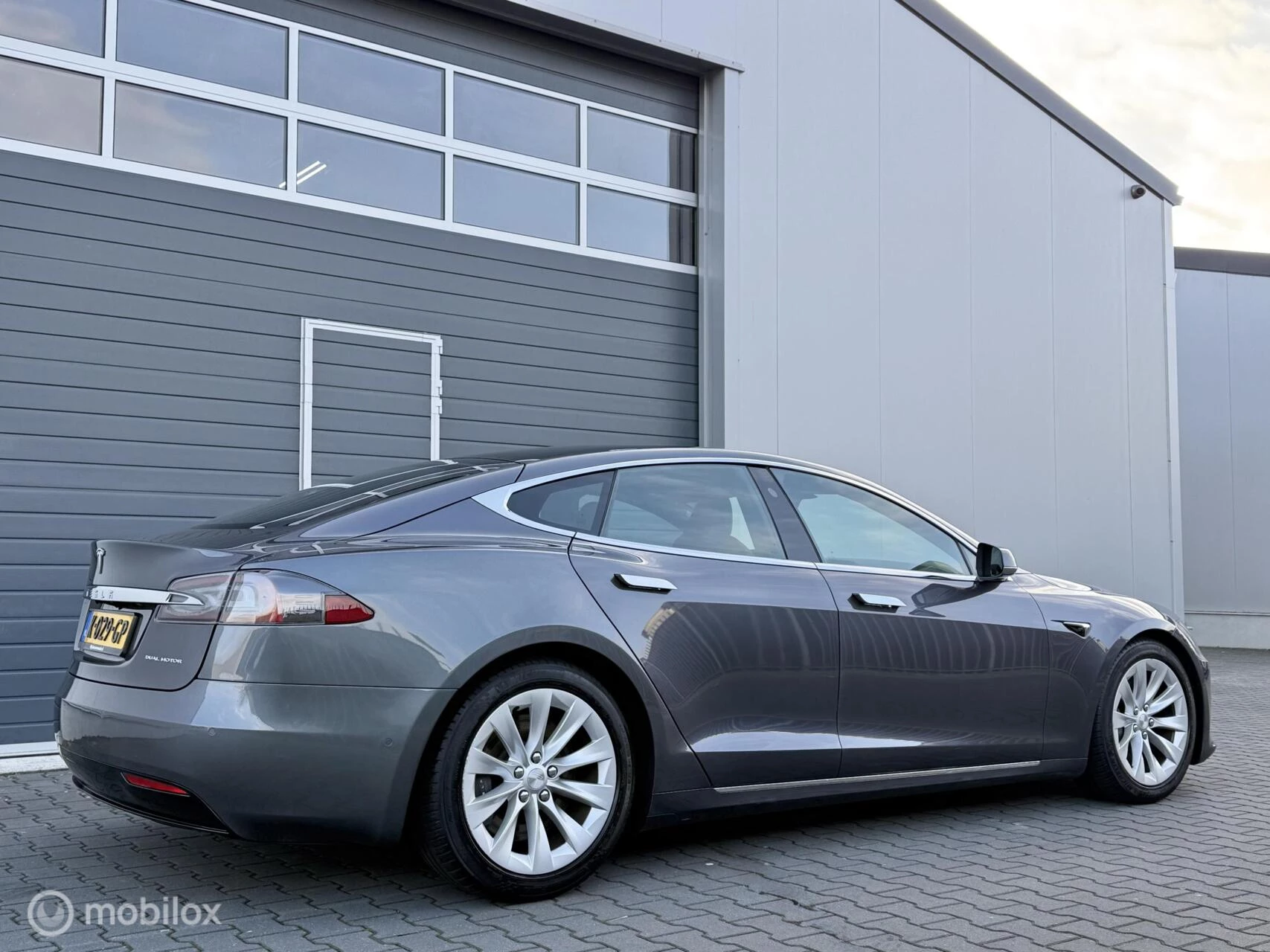 Hoofdafbeelding Tesla Model S