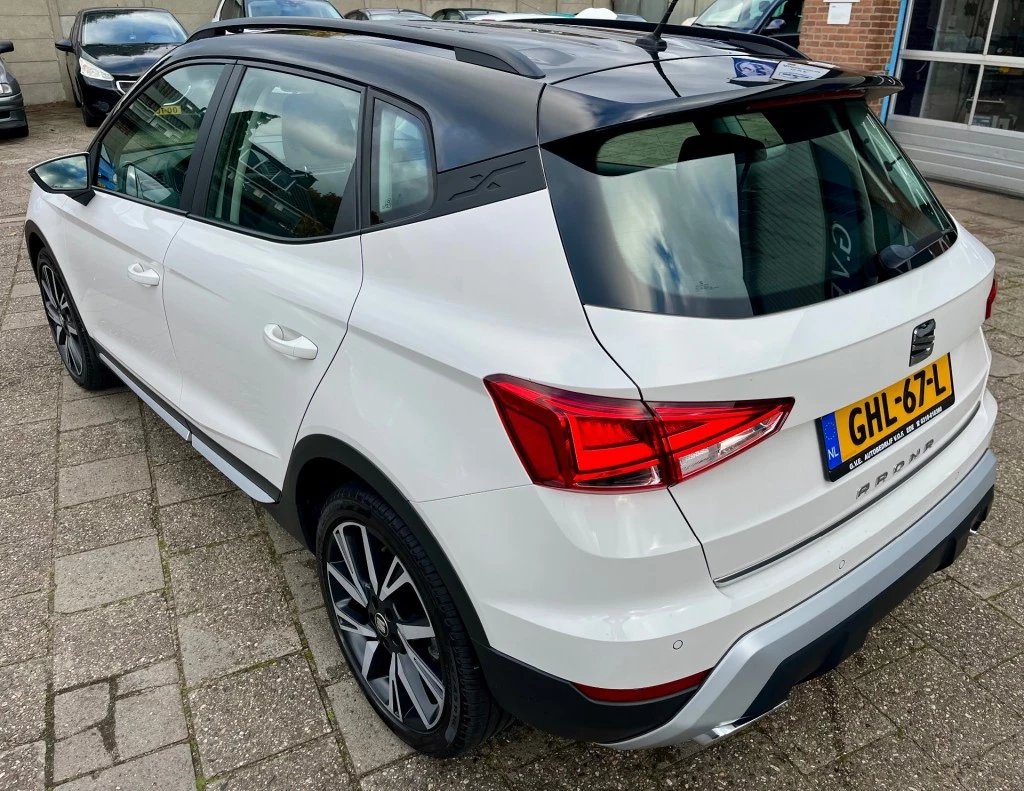 Hoofdafbeelding SEAT Arona