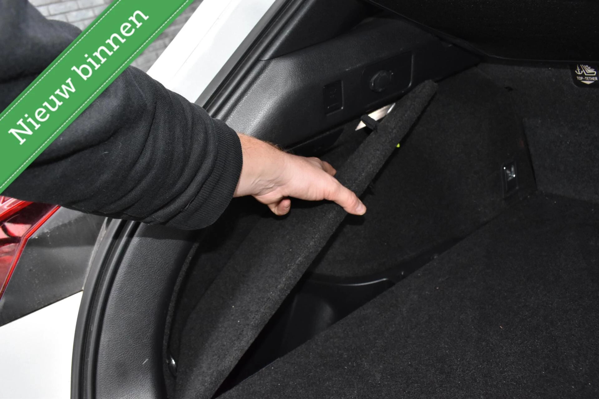 Hoofdafbeelding Lexus UX