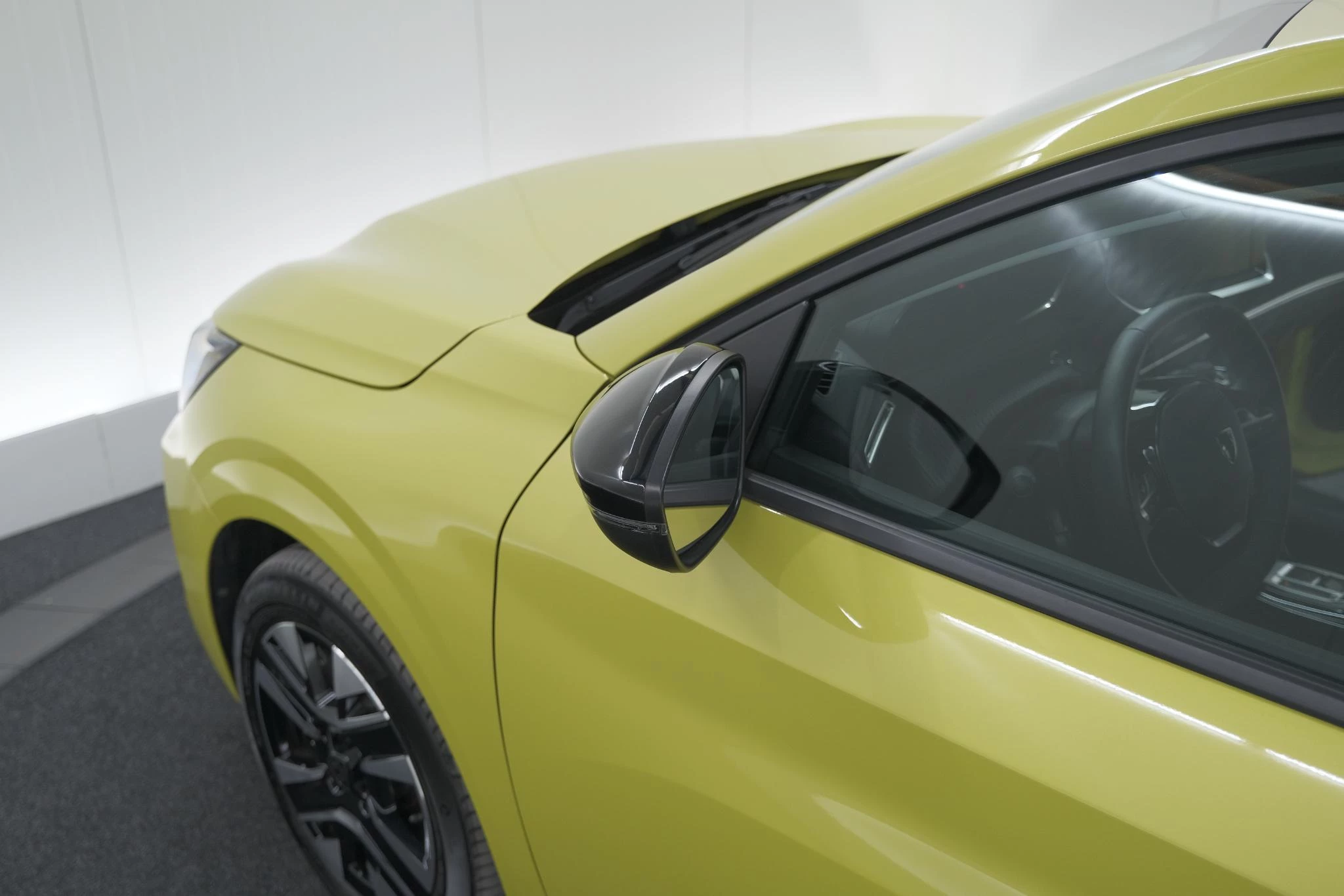 Hoofdafbeelding Peugeot e-208