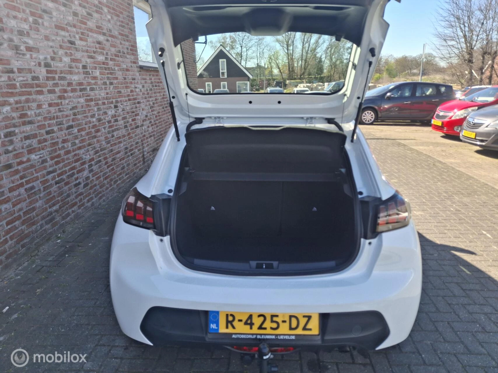 Hoofdafbeelding Peugeot 208