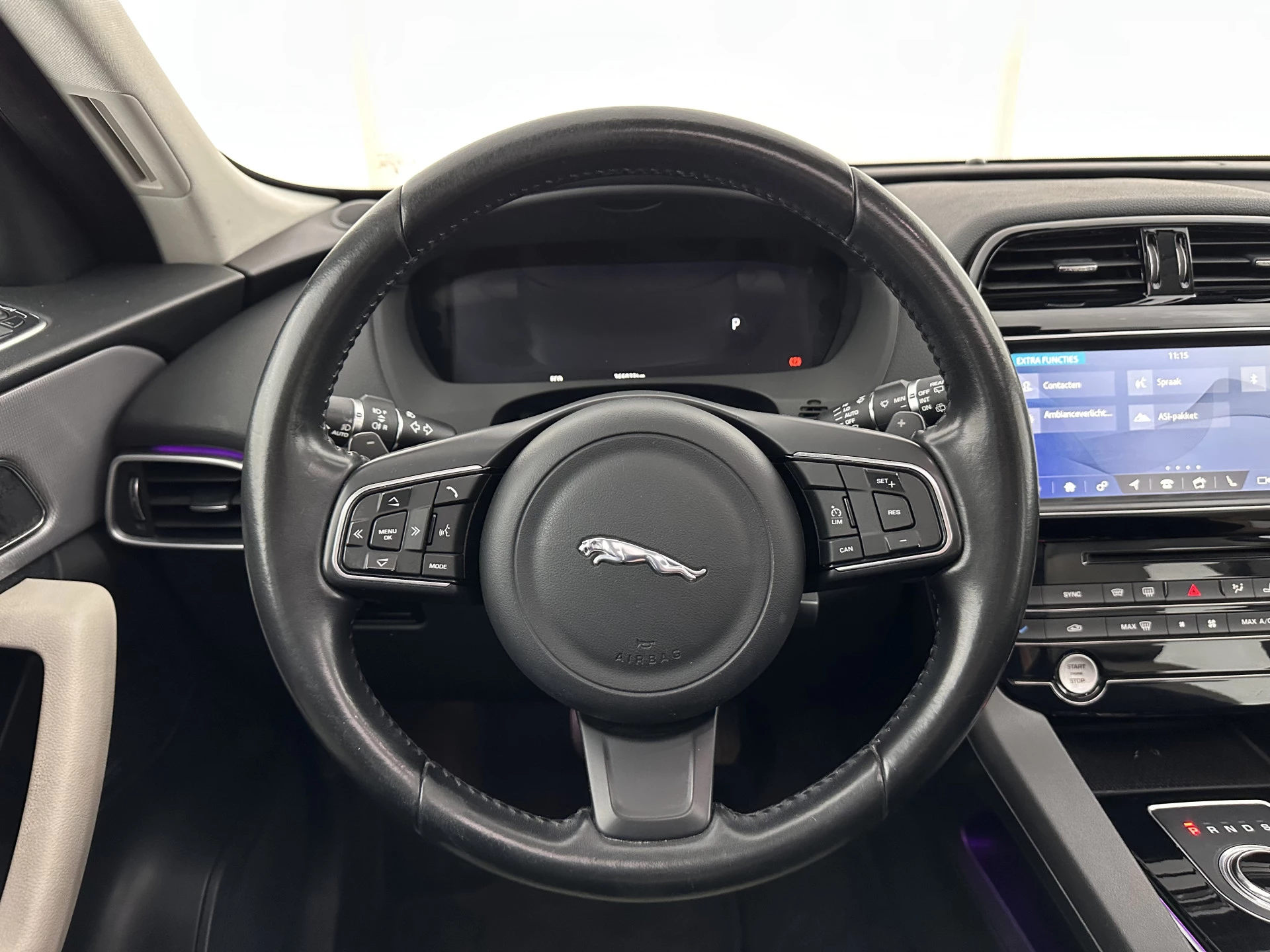 Hoofdafbeelding Jaguar F-PACE
