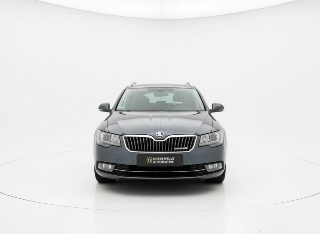 Hoofdafbeelding Škoda Superb