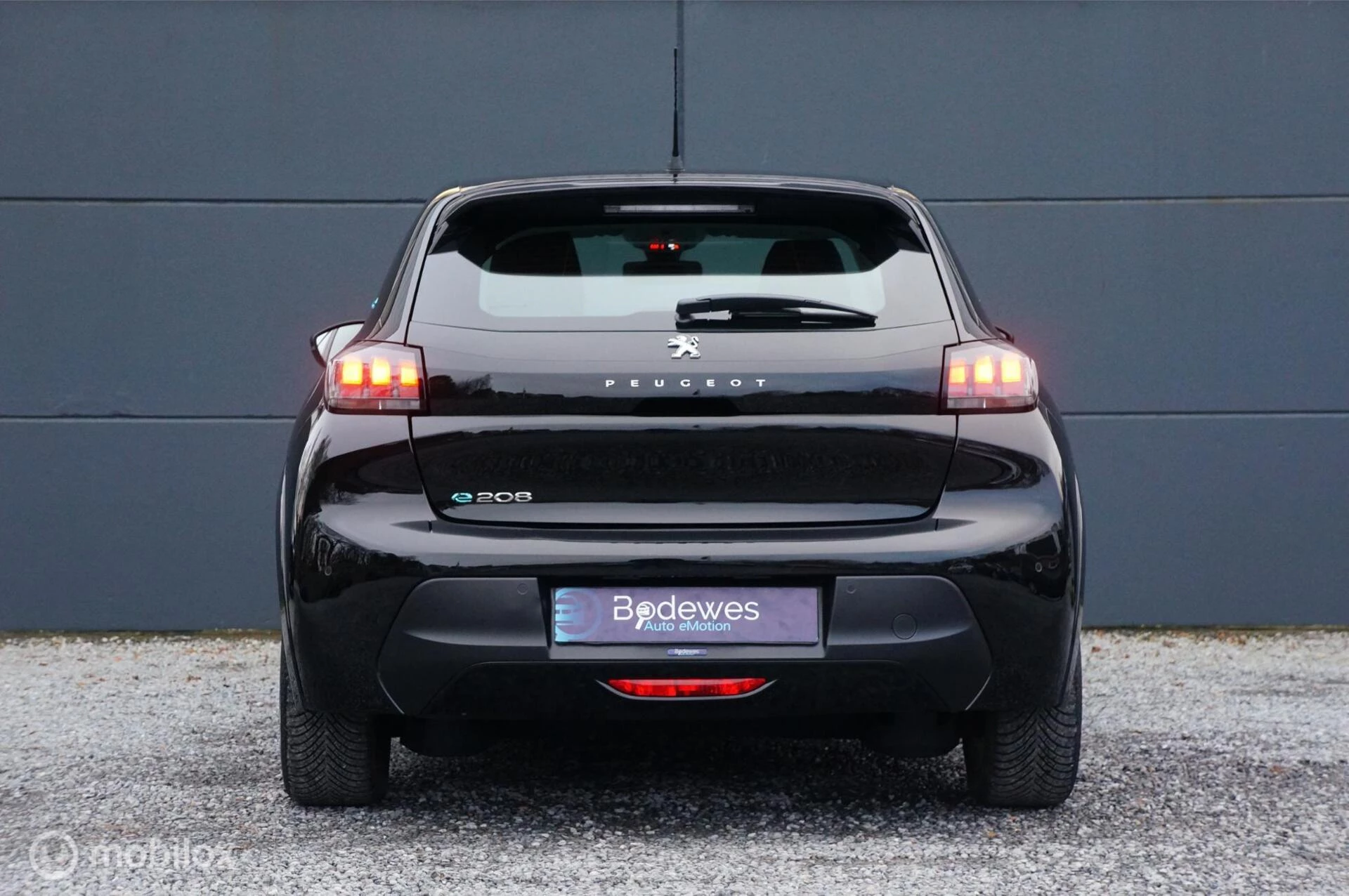 Hoofdafbeelding Peugeot e-208