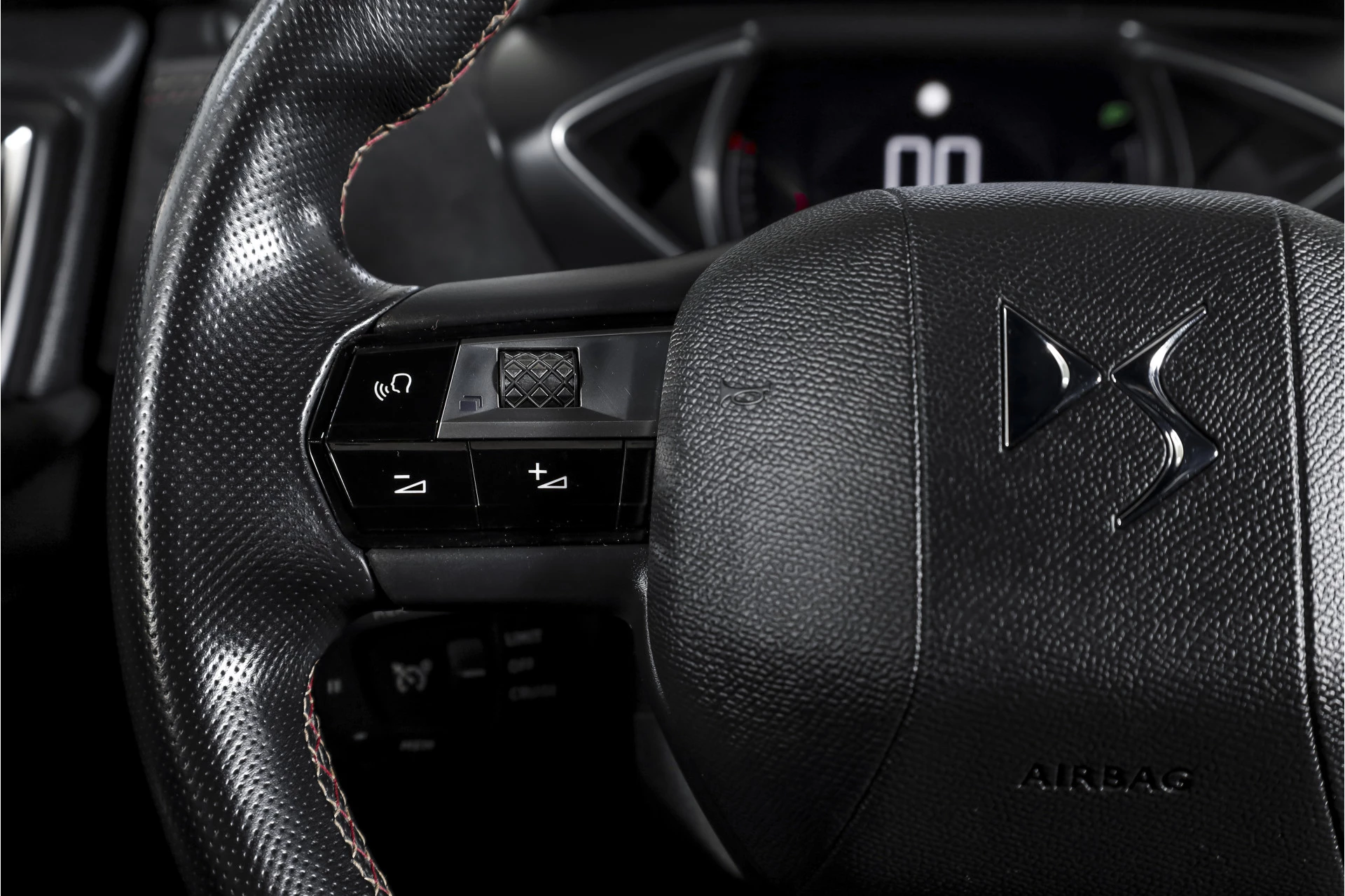 Hoofdafbeelding DS DS 3