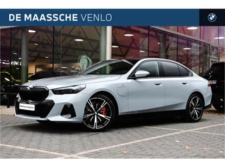 BMW 5 Serie 550e xDrive High Executive M Sport Automaat / Panoramadak / Adaptief onderstel professional / Adaptieve LED / Parking Assistant Plus / Harman-Kardon / Stoelverwarming