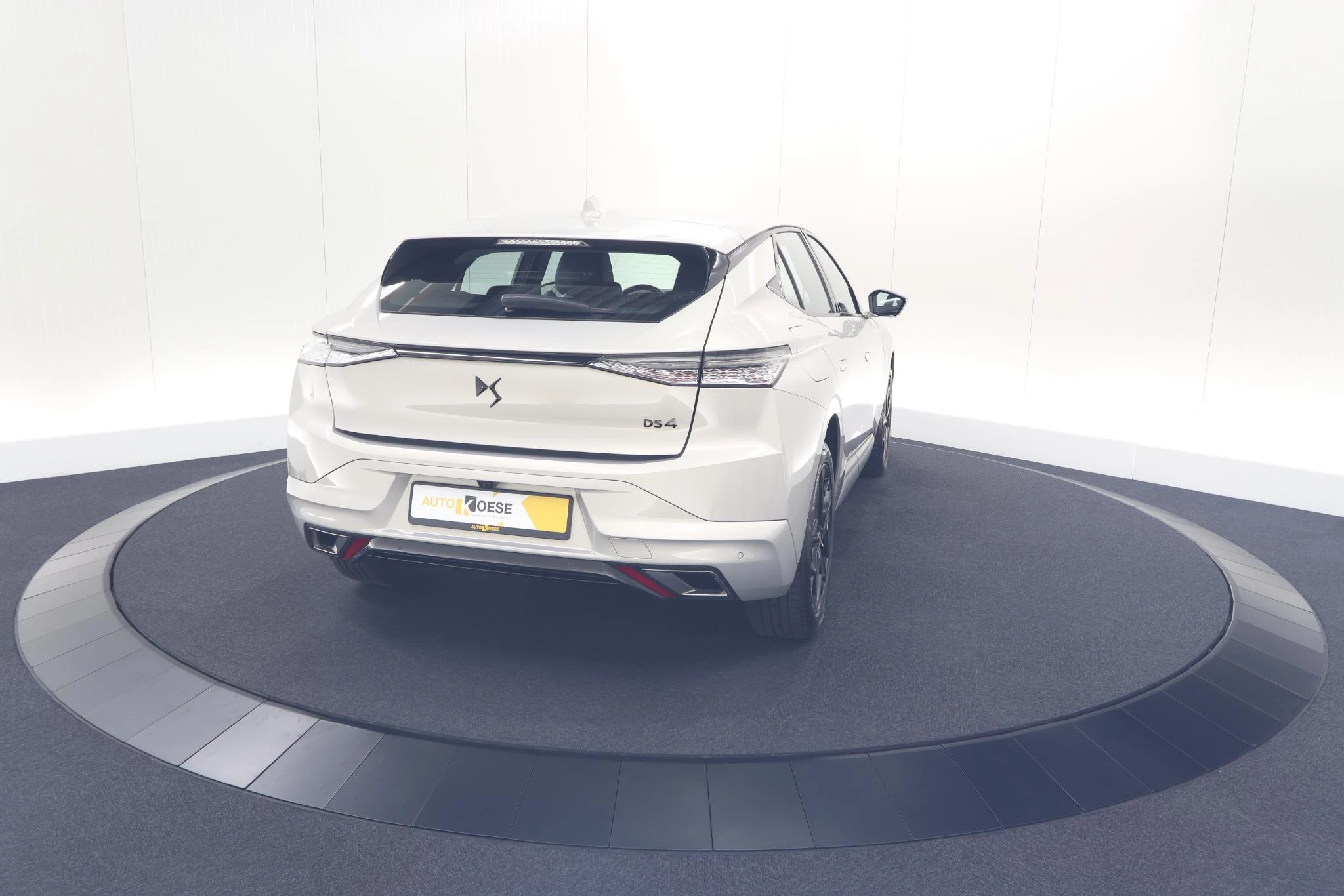 Hoofdafbeelding DS DS 4