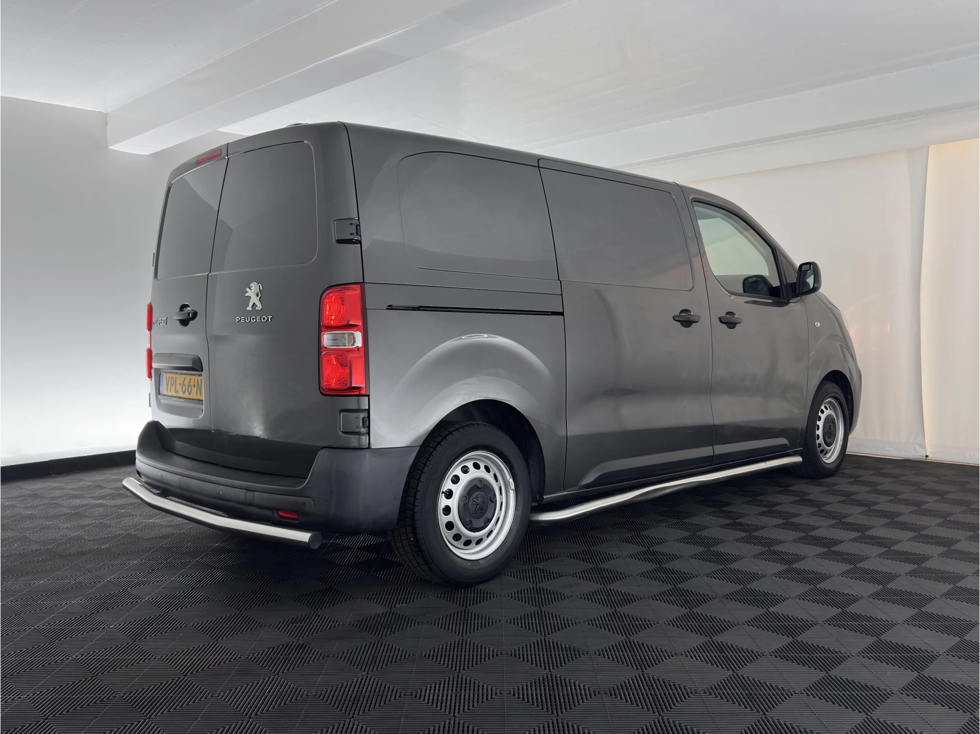 Hoofdafbeelding Peugeot e-Expert