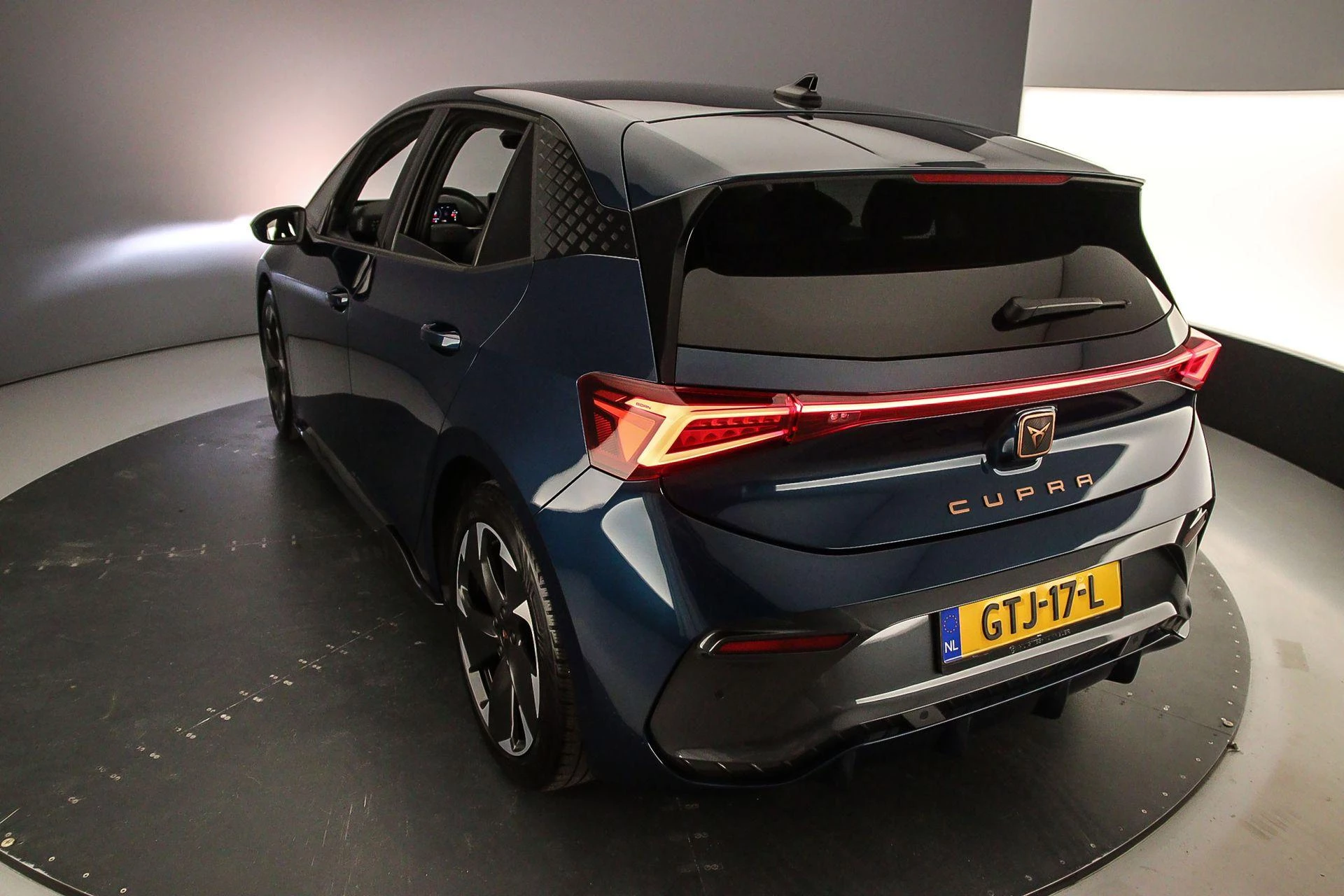 Hoofdafbeelding CUPRA Born