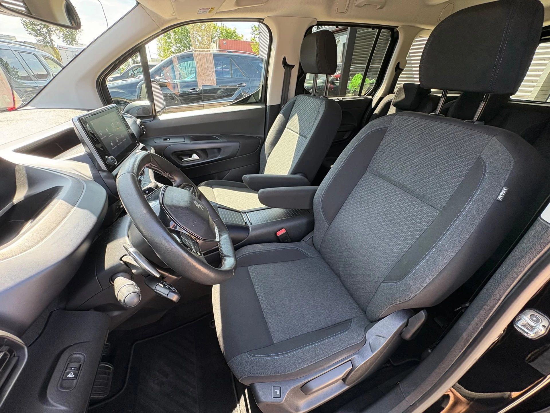 Hoofdafbeelding Peugeot Rifter