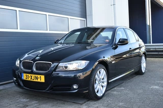 BMW 3-serie 320i Luxury Line