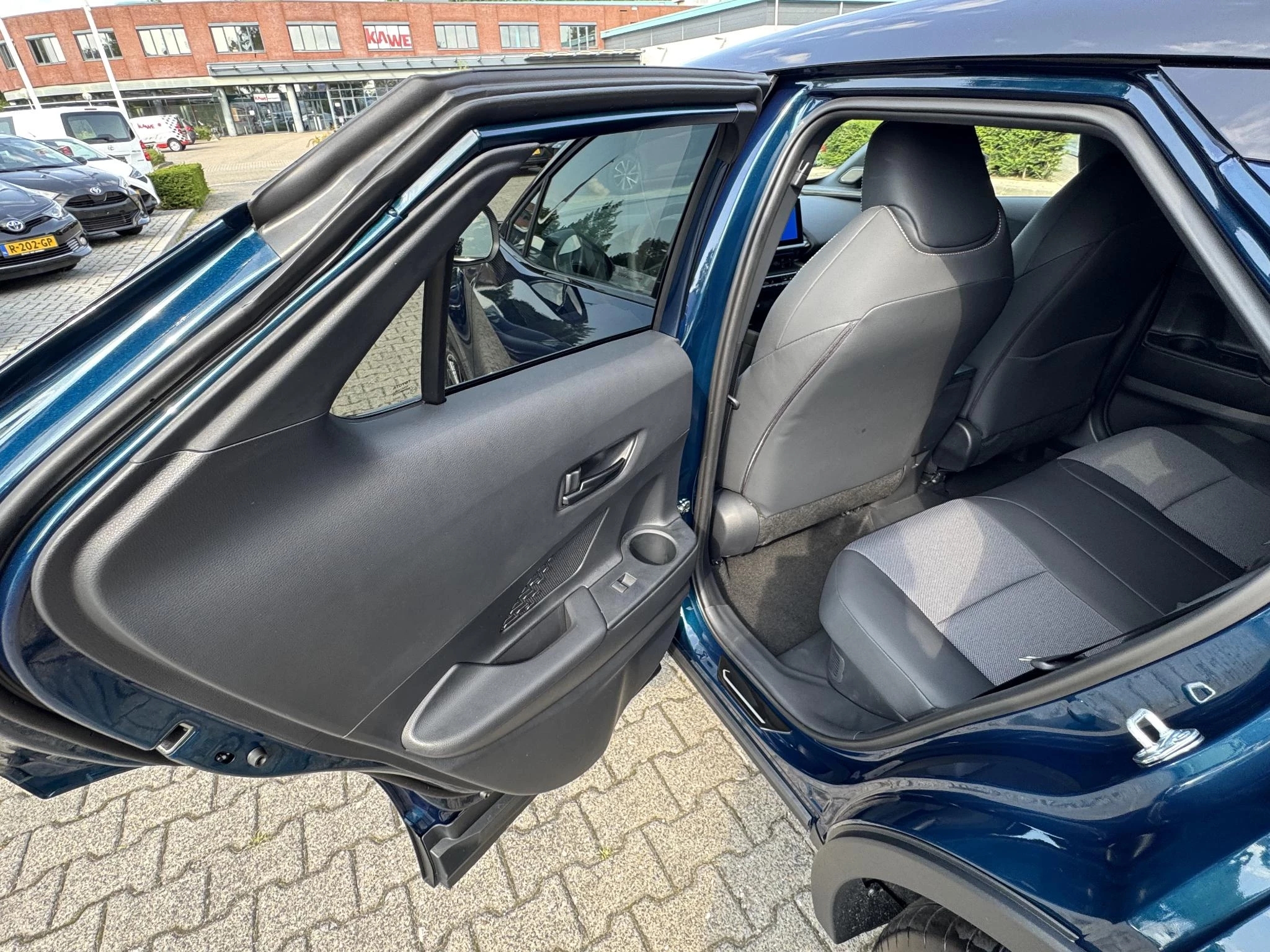 Hoofdafbeelding Toyota C-HR