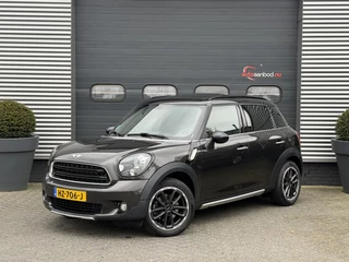 Mini Mini Countryman 1.6 Cooper Pepper | Panoramadak | Navigatie | Lederen Bekleding | Parkeersensoren | Climate Control |