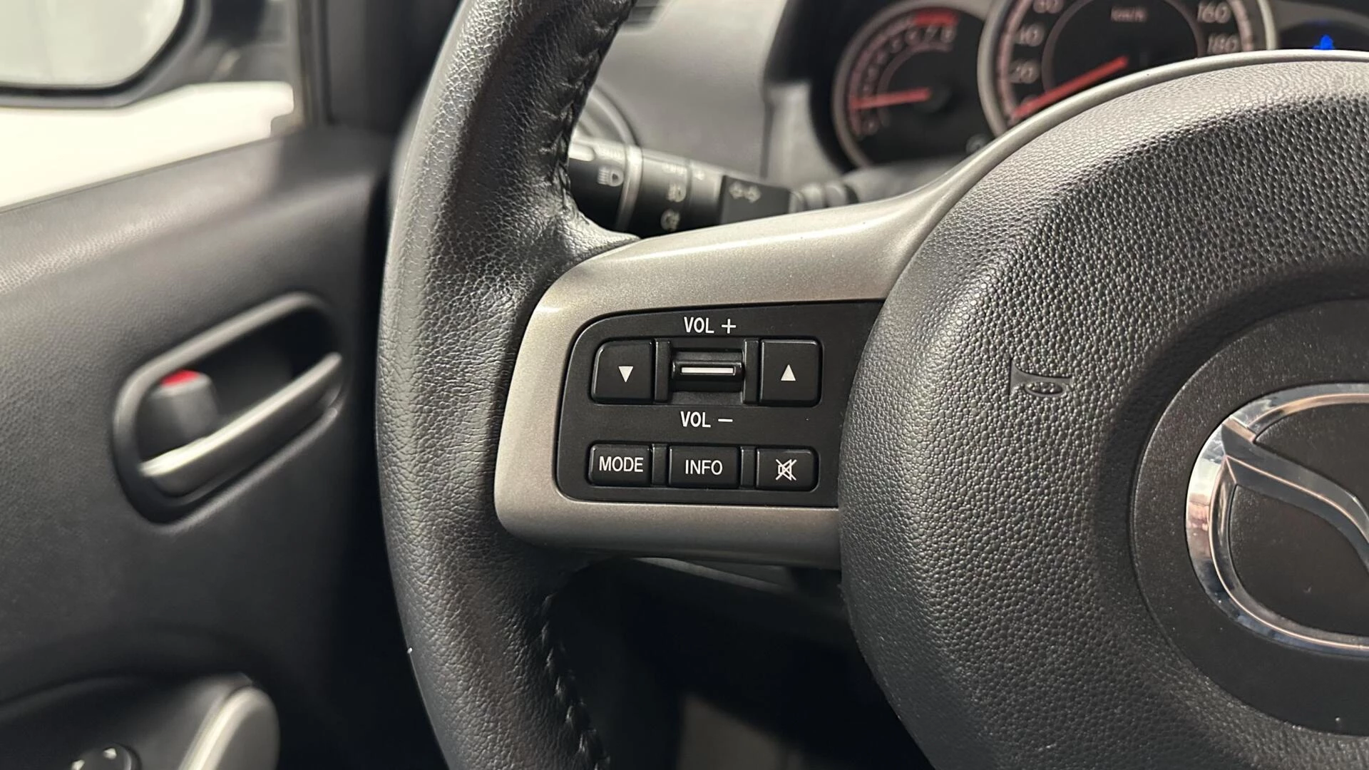 Hoofdafbeelding Mazda 2