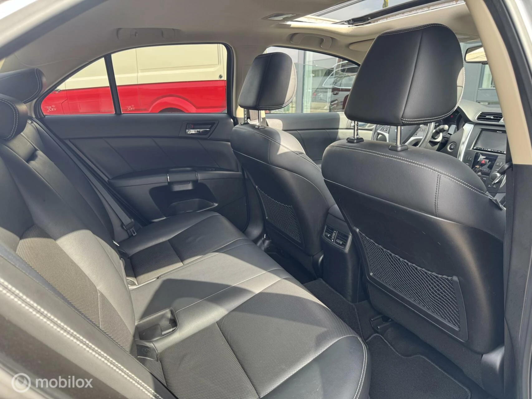 Hoofdafbeelding Suzuki Kizashi