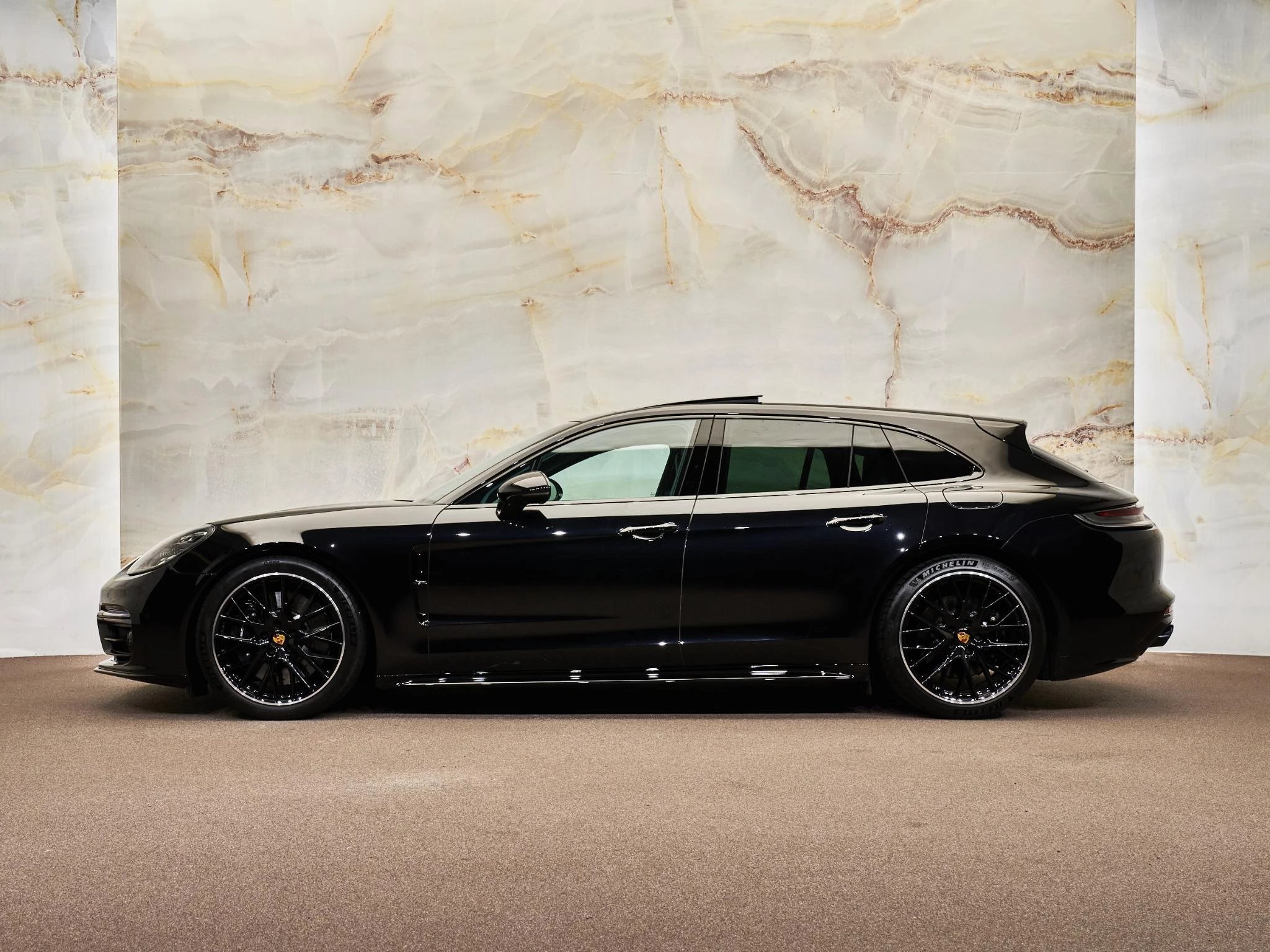 Hoofdafbeelding Porsche Panamera