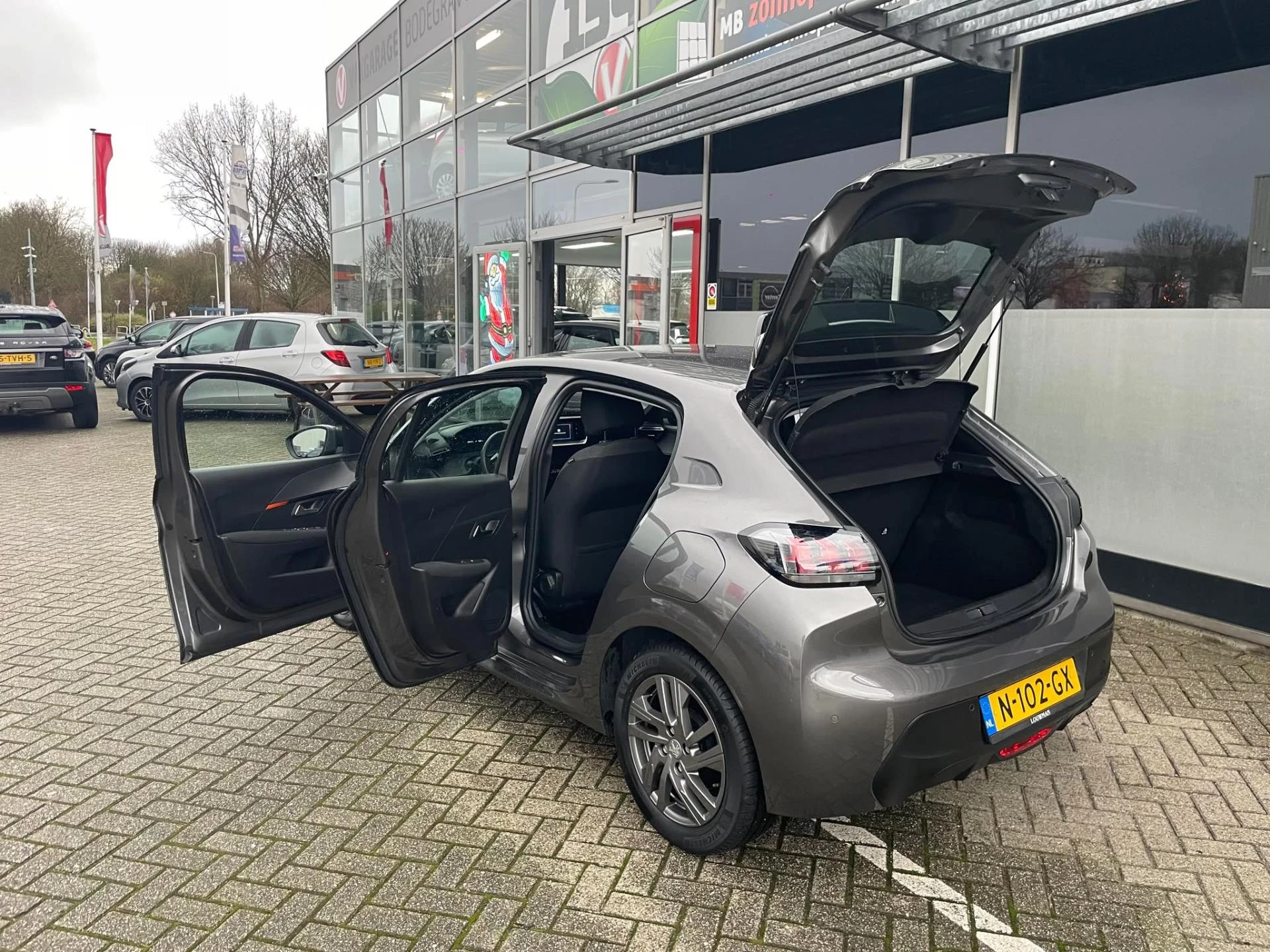 Hoofdafbeelding Peugeot 208