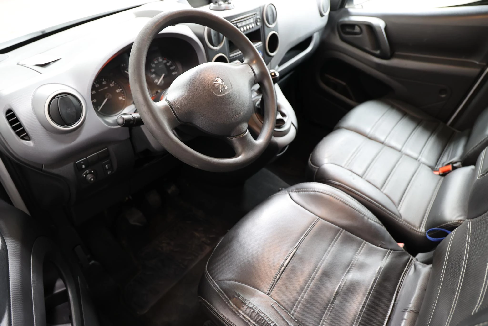 Hoofdafbeelding Peugeot Partner