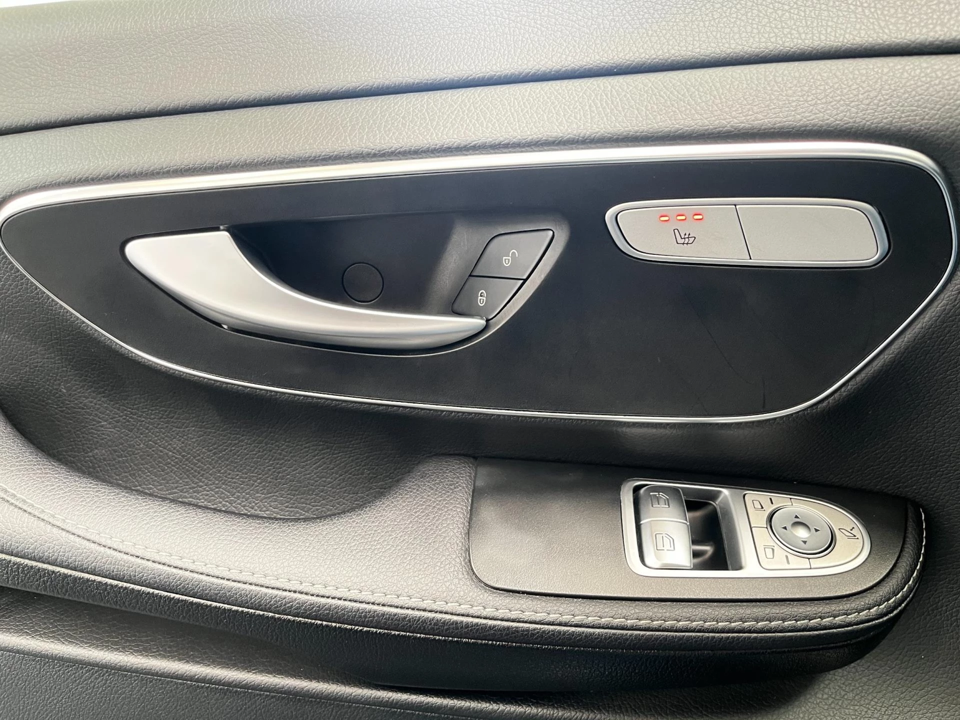 Hoofdafbeelding Mercedes-Benz EQV