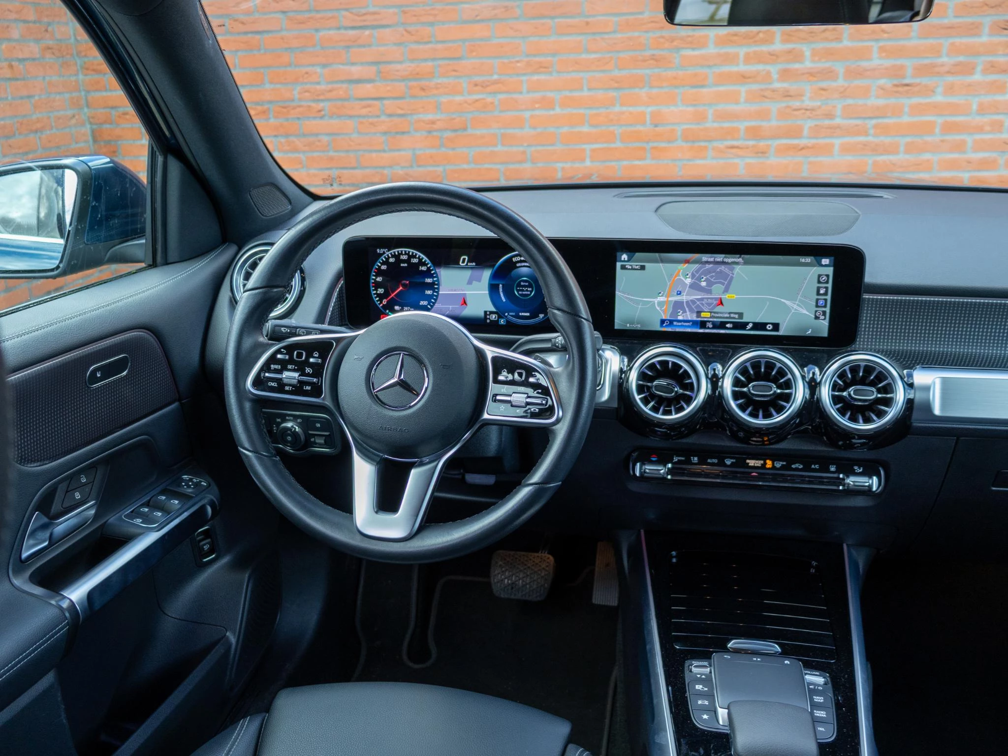 Hoofdafbeelding Mercedes-Benz EQB
