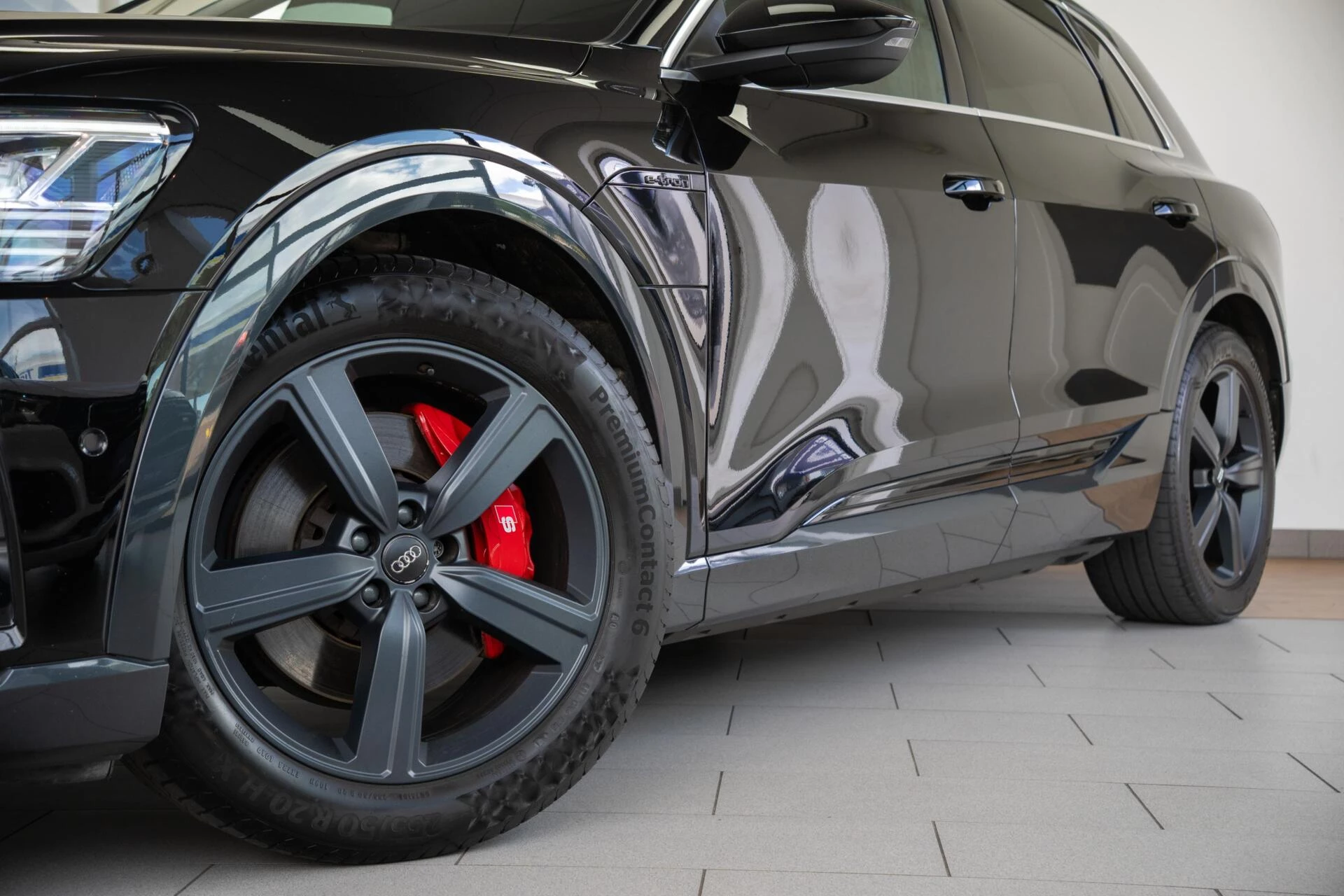 Hoofdafbeelding Audi e-tron
