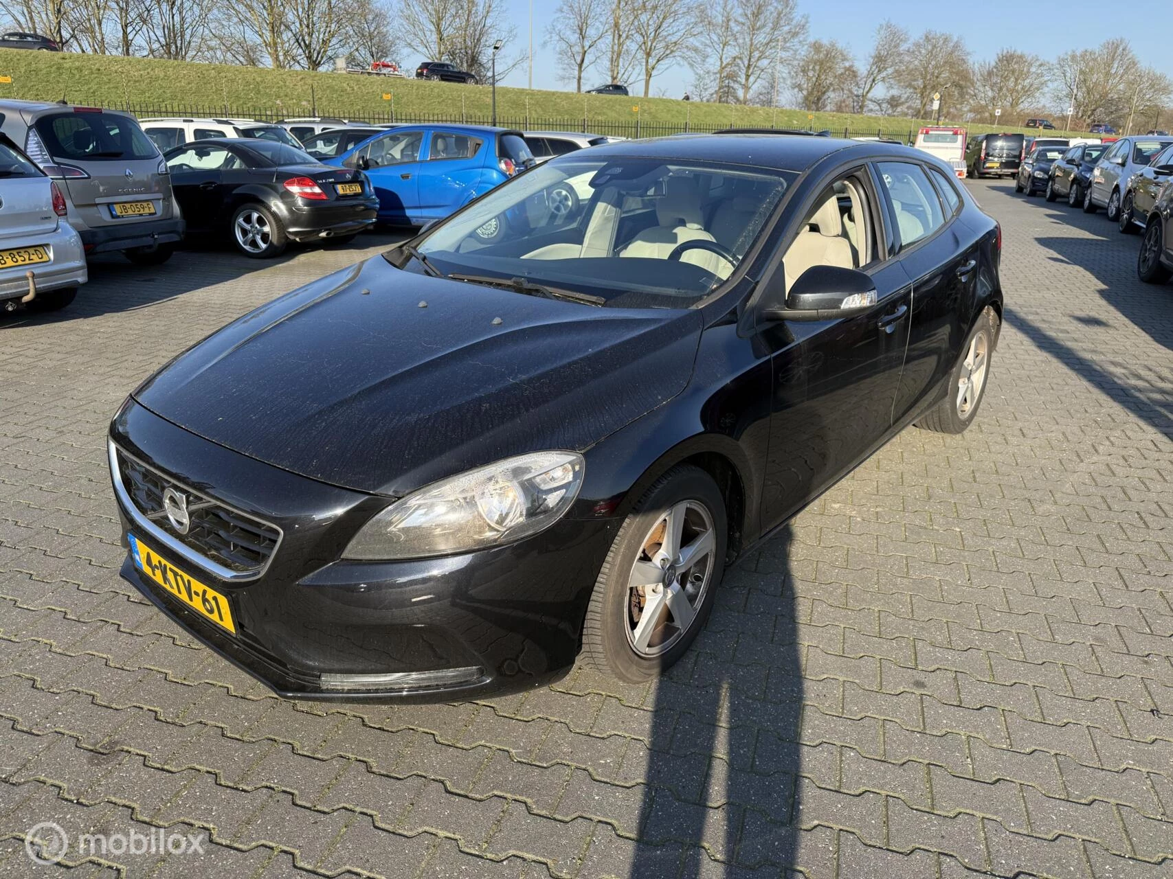Hoofdafbeelding Volvo V40