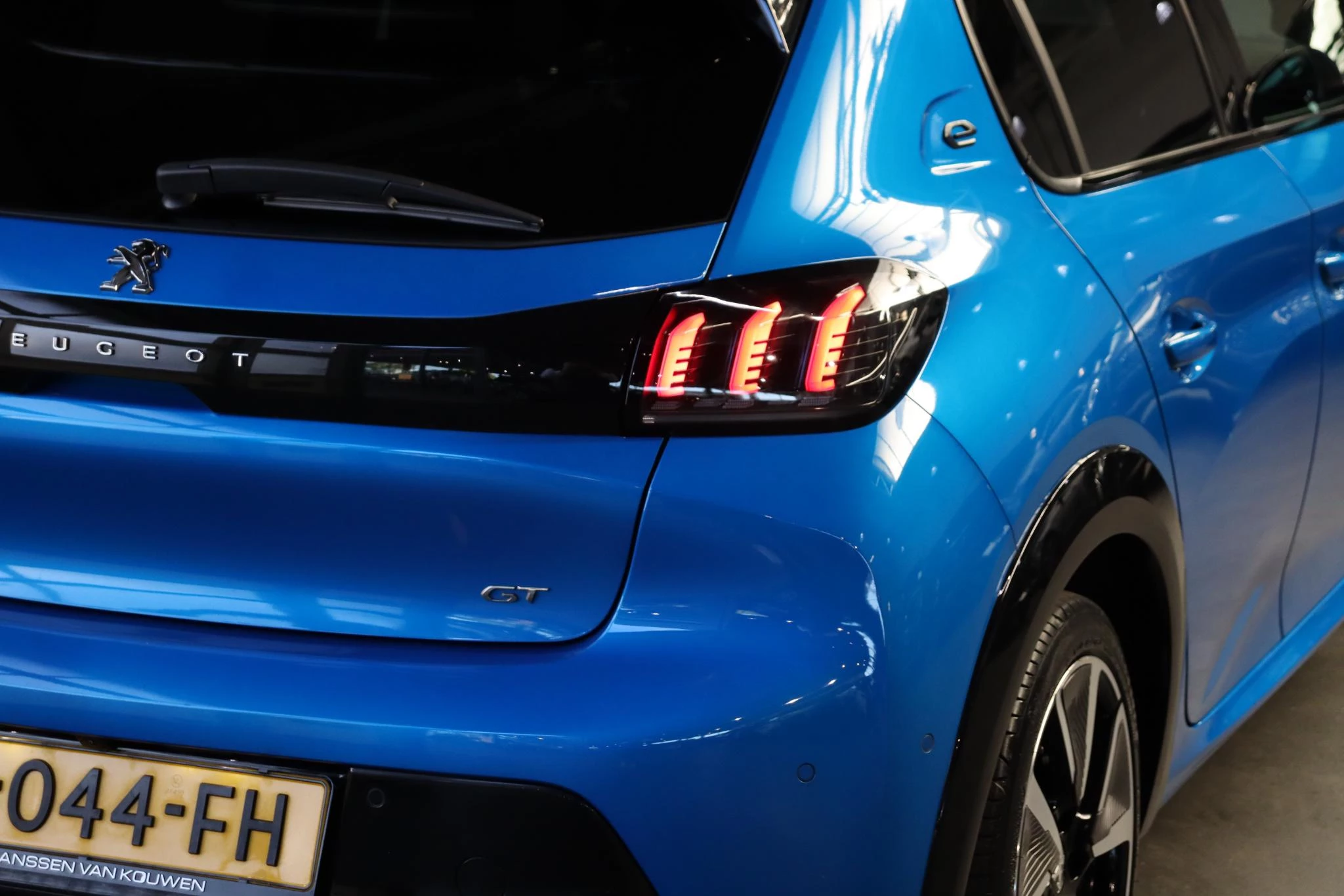 Hoofdafbeelding Peugeot e-208