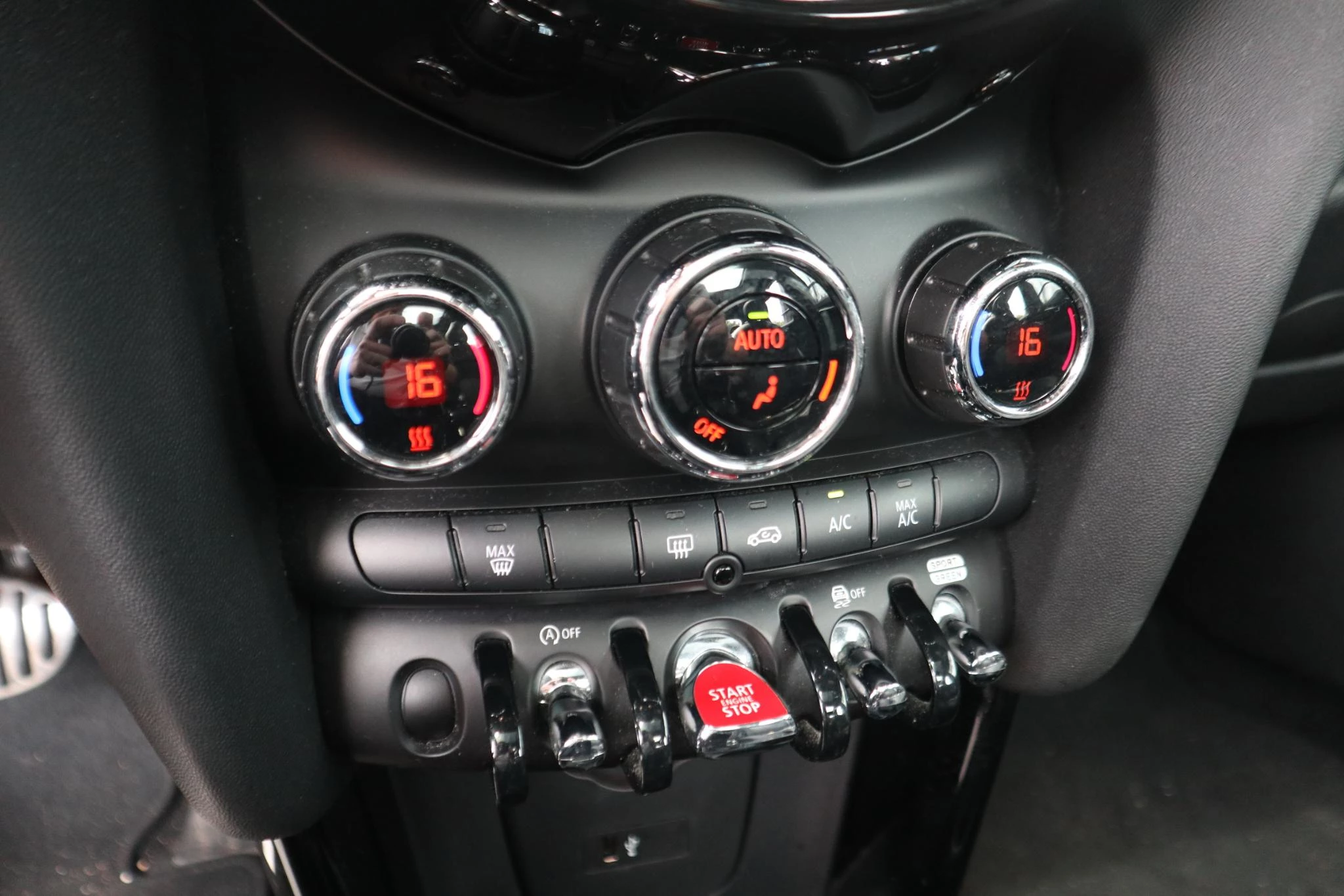 Hoofdafbeelding MINI 5-deurs