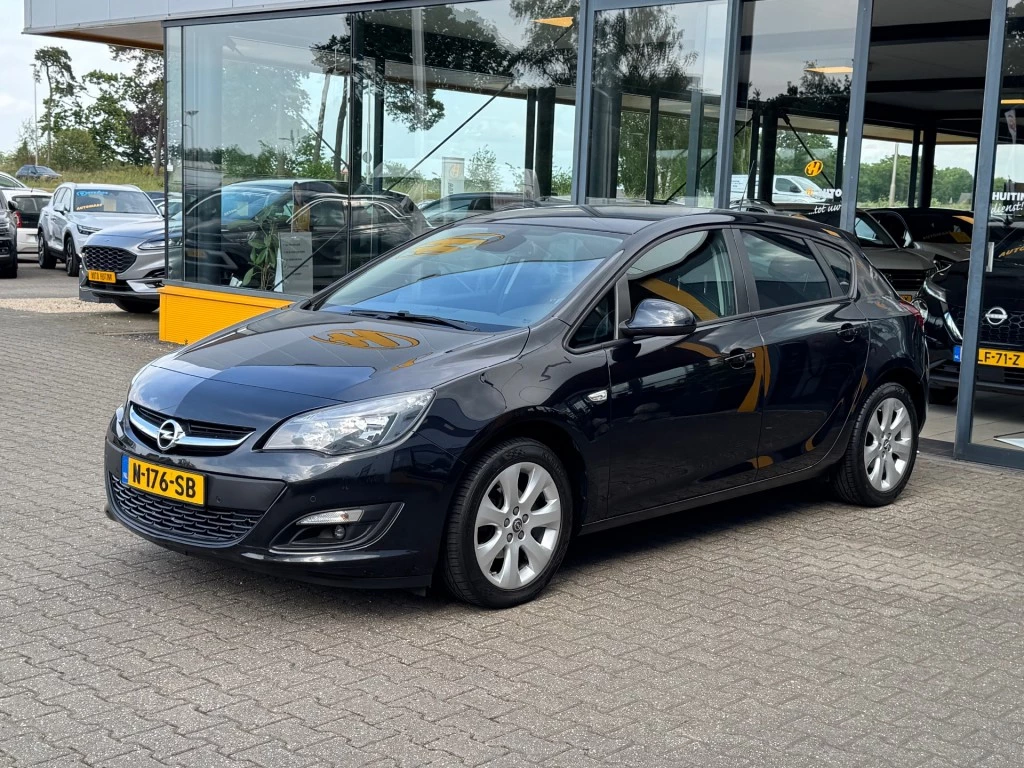 Hoofdafbeelding Opel Astra