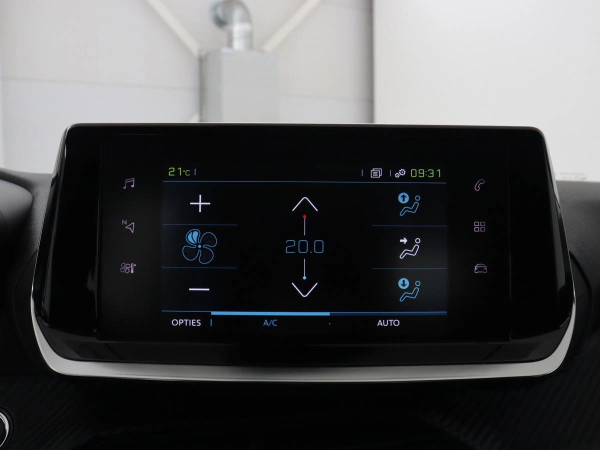 Hoofdafbeelding Peugeot e-208