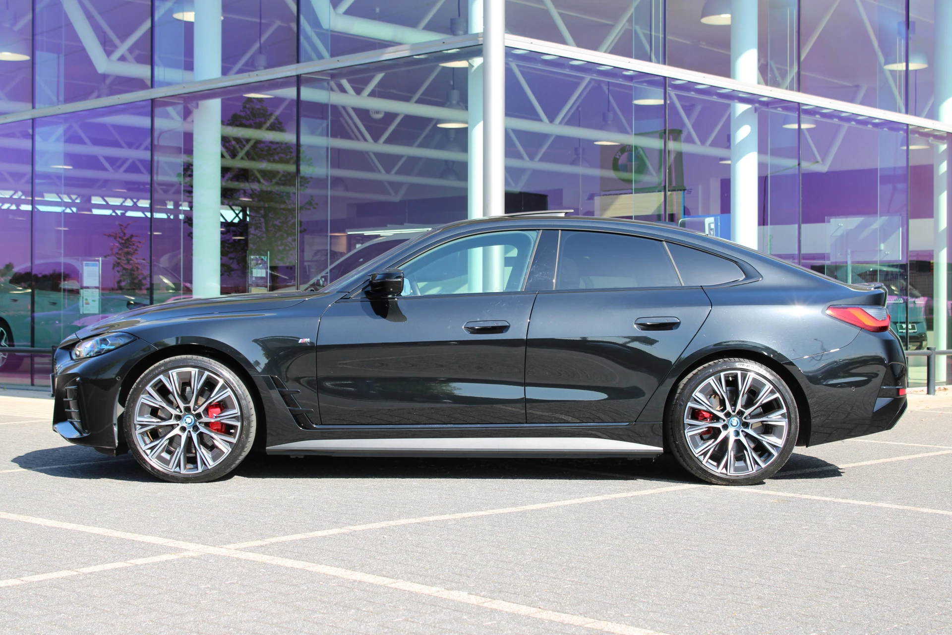 Hoofdafbeelding BMW i4
