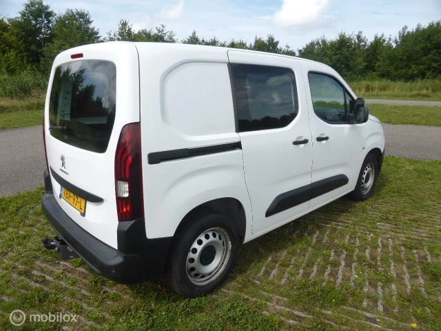 Hoofdafbeelding Peugeot Partner