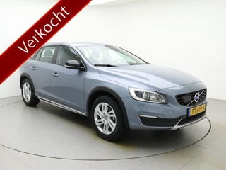 Volvo V60 Cross Country D3 150pk Automaat Polar+ | Elektr. Stoelen | Stuur en Stoelverwarming | PDC Achter | Navigatie |