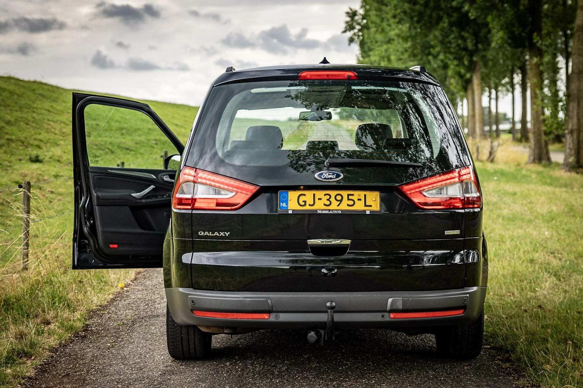 Hoofdafbeelding Ford Galaxy