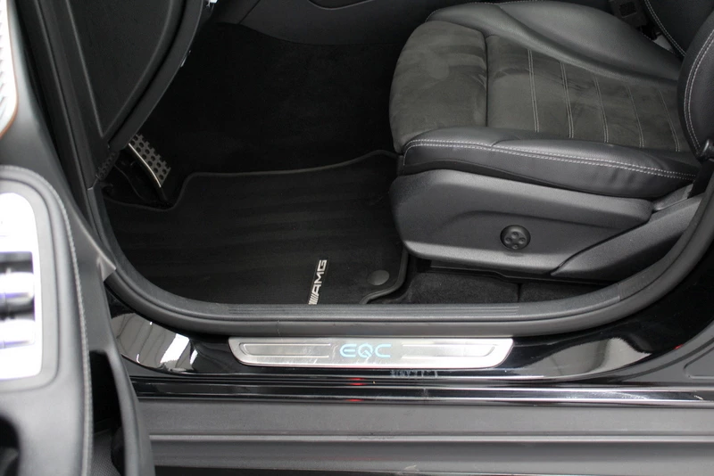 Hoofdafbeelding Mercedes-Benz EQC