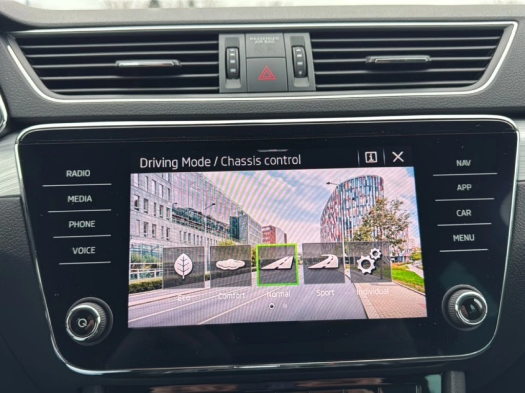 Hoofdafbeelding Škoda Superb