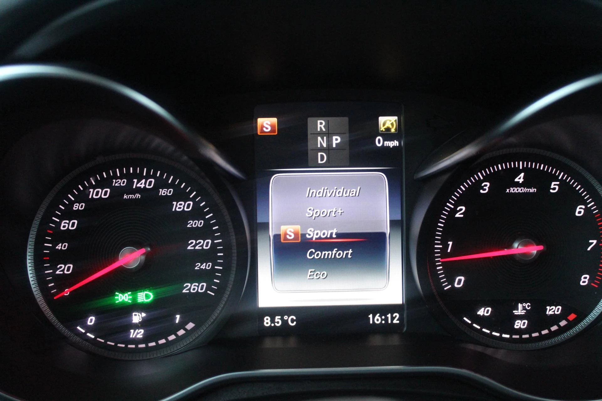 Hoofdafbeelding Mercedes-Benz GLC